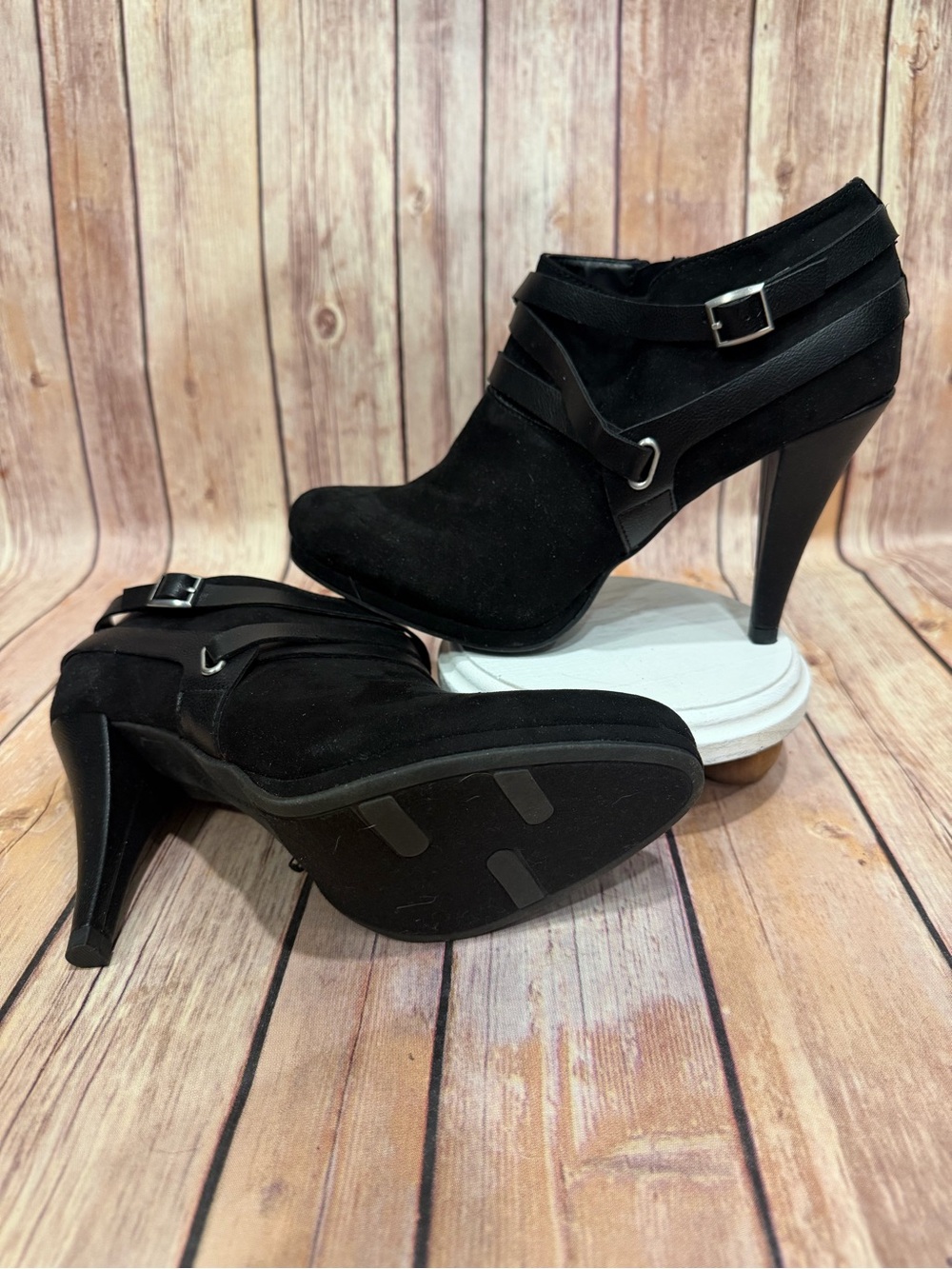 ✨NWT✨ Fergalicious by Fergie "Crissy" Black Booties in Box